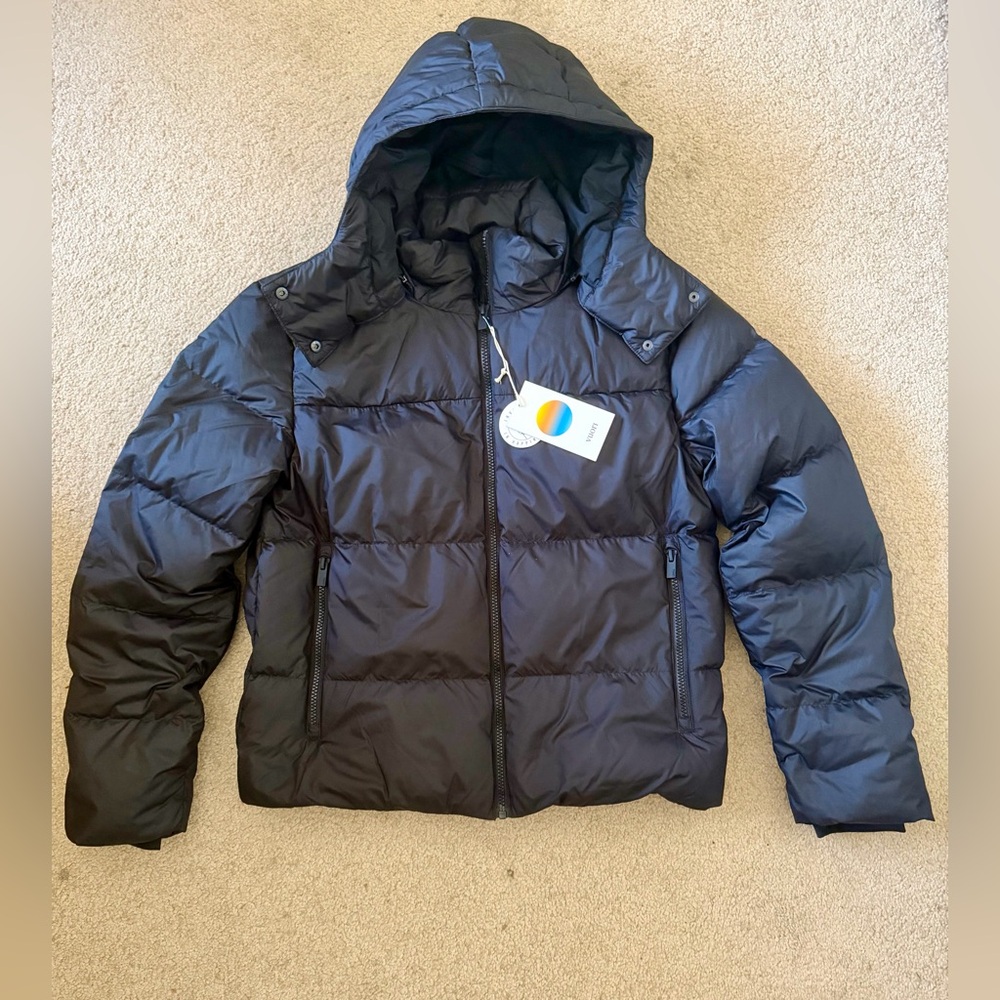 NWT Vuori Alta Down Jacket Puffer * Black * Medium